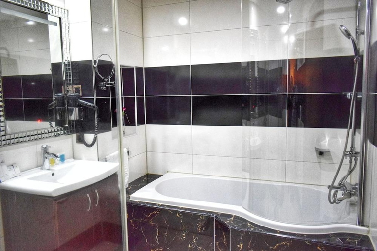 Bathroom 4, Pious Court Hotel , Port Harcourt