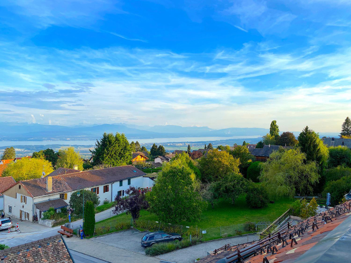 Others 5, Auberge de l'Union, Nyon