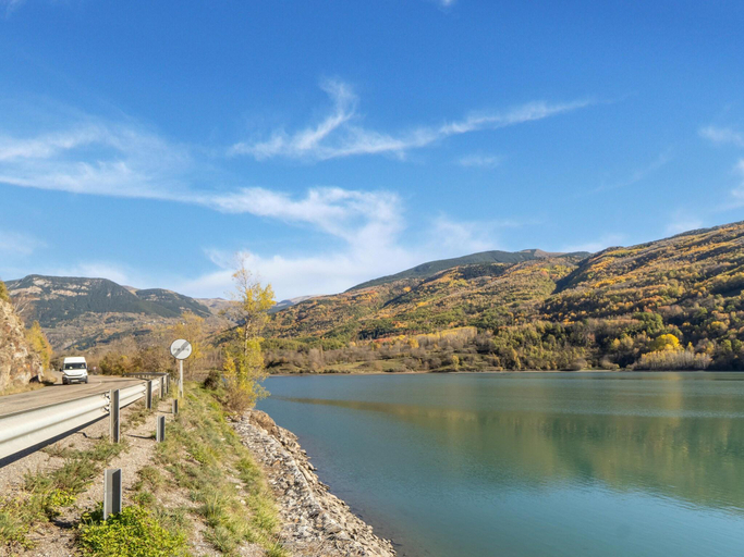 Others 3, Stone Home in Benasque near Scenic Lake, Huesca