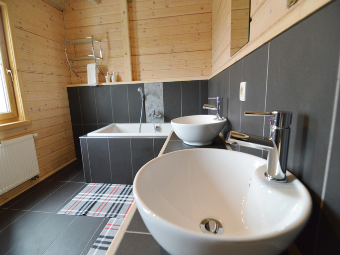 Others 3, Luxury Ardennes chalet spa, Luxembourg