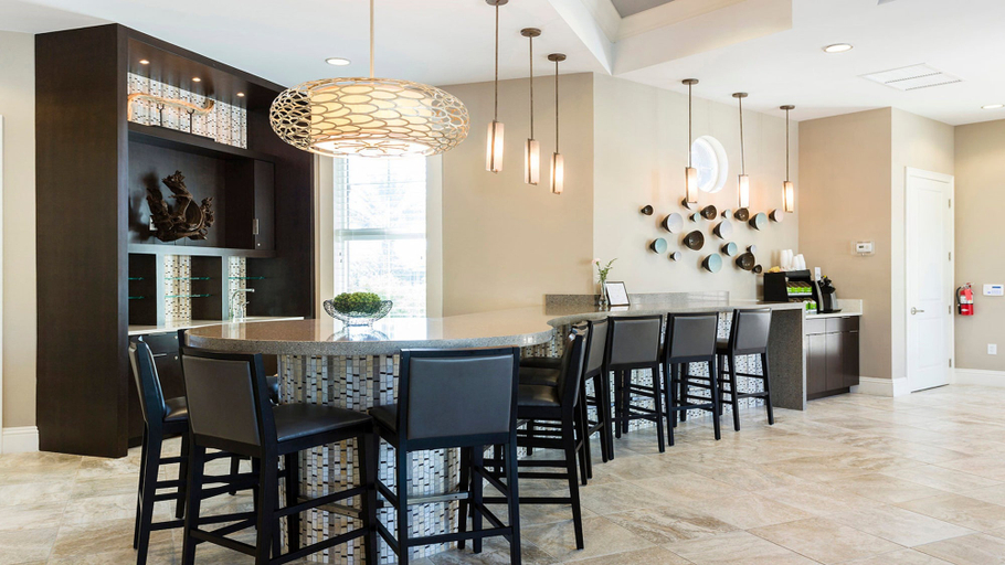 Food & Drinks 4, Exclusive Solterra Resort Home - Prime Location, Polk