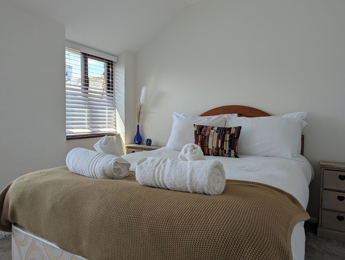 Room 4, The Old Barn Near St Ives - Rustic Charm & Space, Cornwall