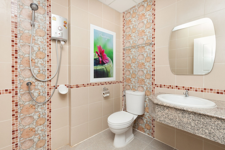 Bathroom, Je t'aime Hotel, Muang Trang