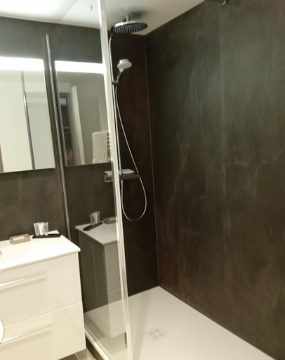 Bathroom 3, Hotel le Gois, Vendée