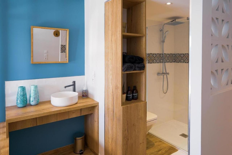 Bathroom 2, Aquabella, Savoie