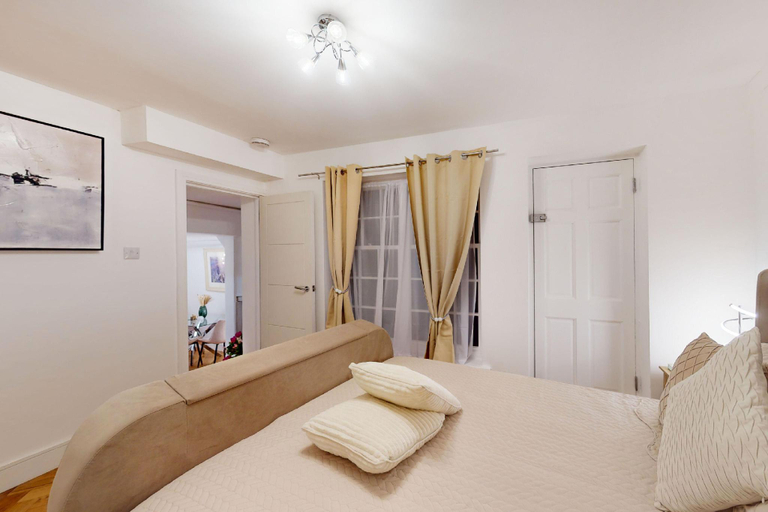 Bedroom, Stay in Marylebone, London