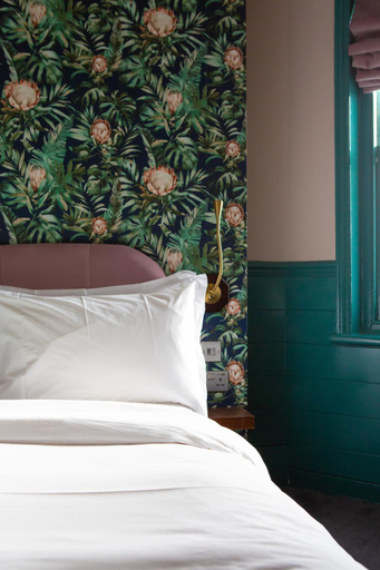 Bedroom 2, The Ship Rooms, London