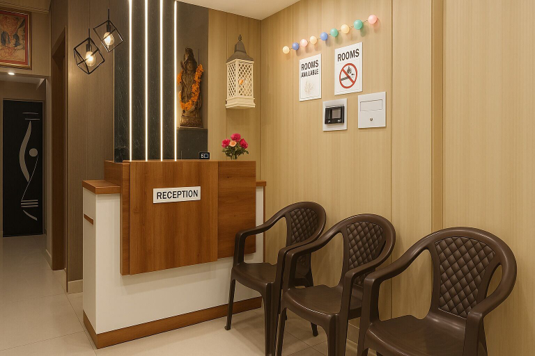 Others 4, Narayan Niwas Inn, Faizabad