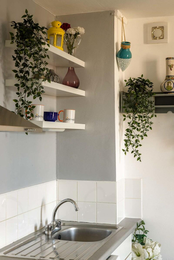 Others 5, 1-bed penthouse Notting Hill, London