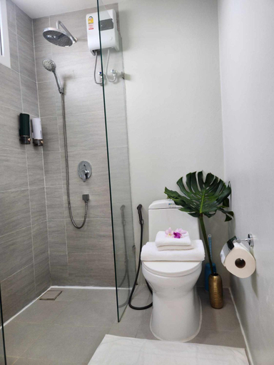 Bathroom 2, Mantra Beach condo , Klaeng