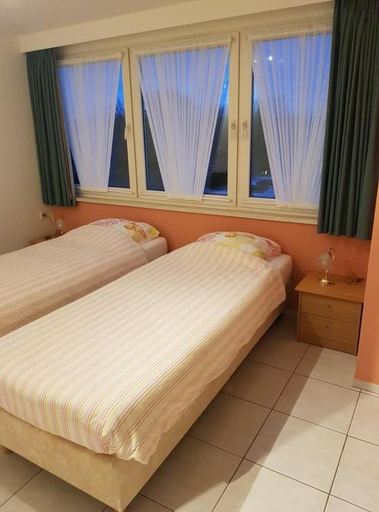 Bedroom, Hotel-Cafe Knoors-Meeks Stein Urmond, Stein