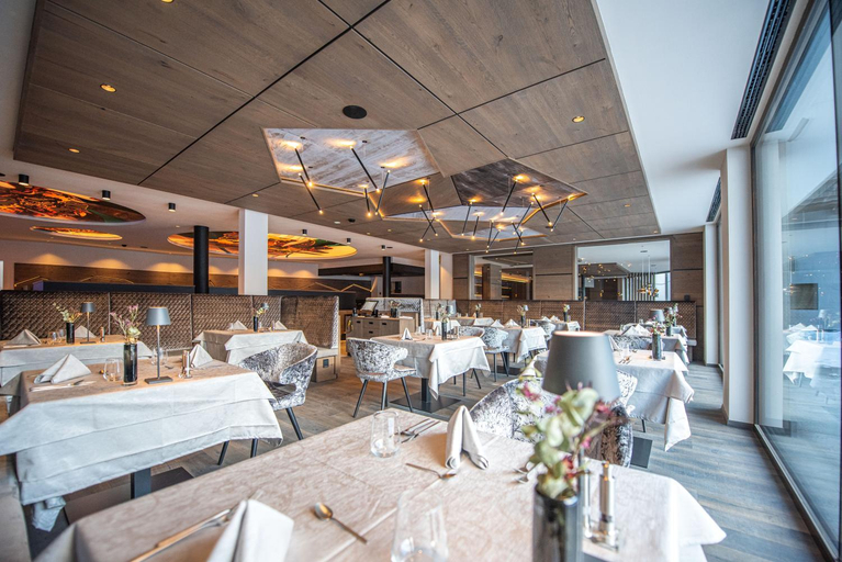 Food & Drinks 5, Leitgam luxury Hotel for two, Bolzano