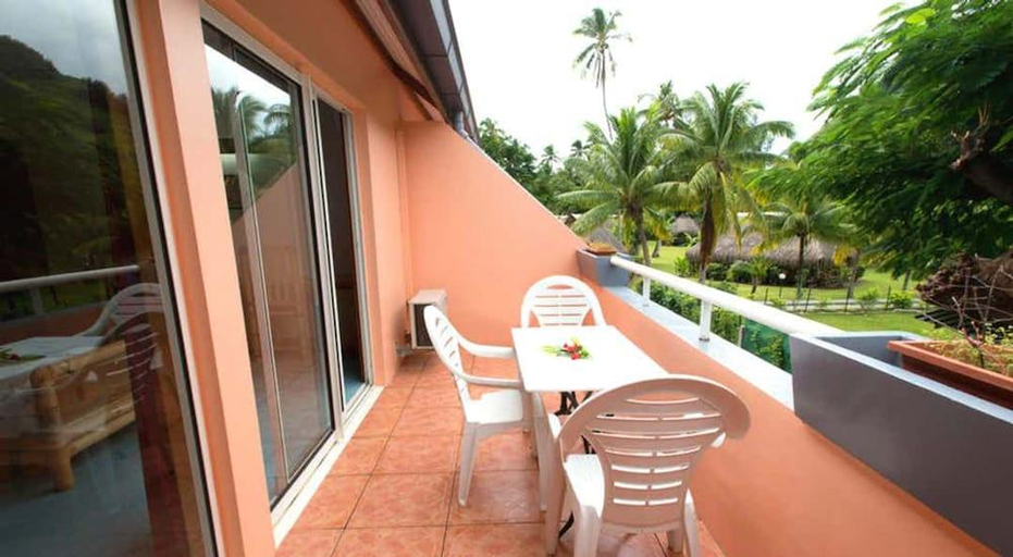 Others 5, Hotel Hibiscus