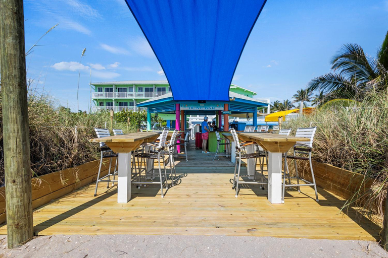 Others 5, Oceanfront Inn, Inlet View, King Bed, #9, Saint Lucie