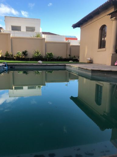 Sport & Beauty 4, Aderem blus rooms , City of Cape Town