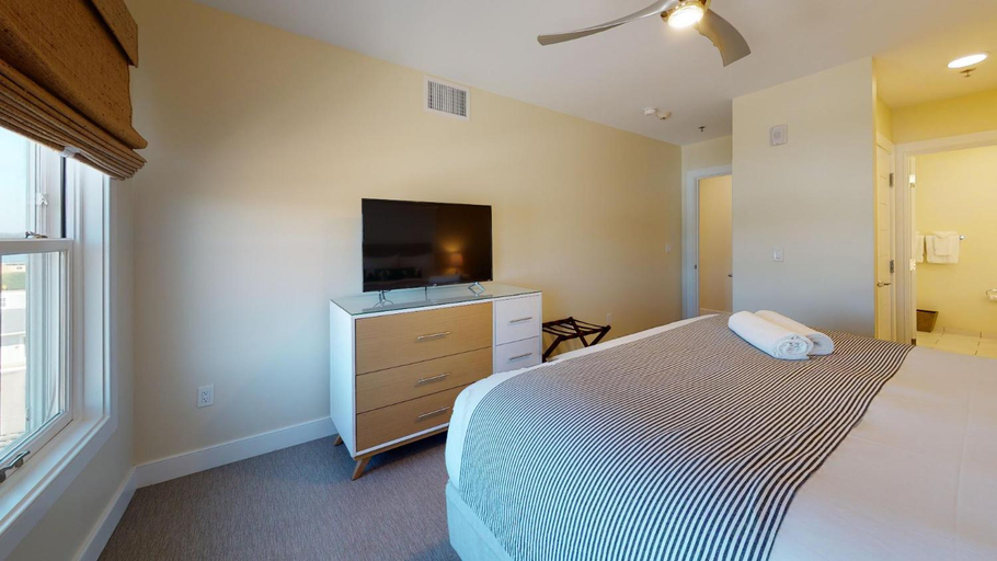 Bedroom 2, The Hotel Maria, Washington
