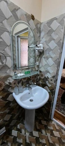 Bathroom, Vostok, Samarkand