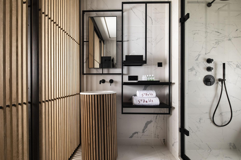Bathroom 4, Ha Tel Saint Delis Relais Cha Teaux, Calvados