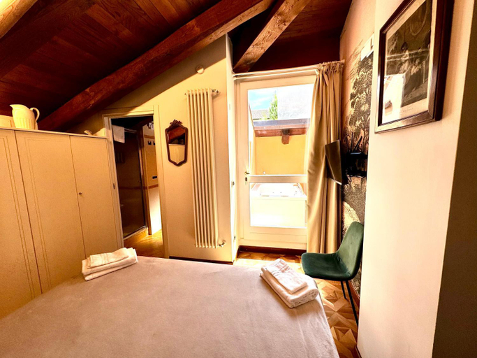 Bedroom 4, BolognaRoomscom - Villa Bottrigari, Bologna