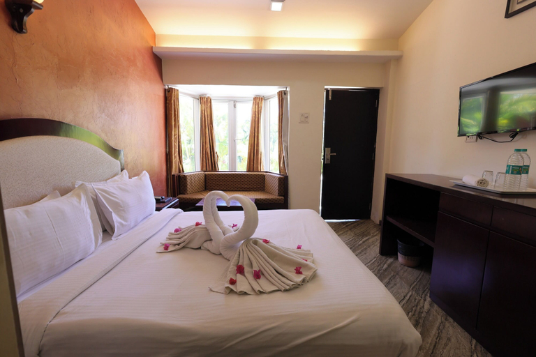 Bedroom 3, Hotel King Garden, Satara