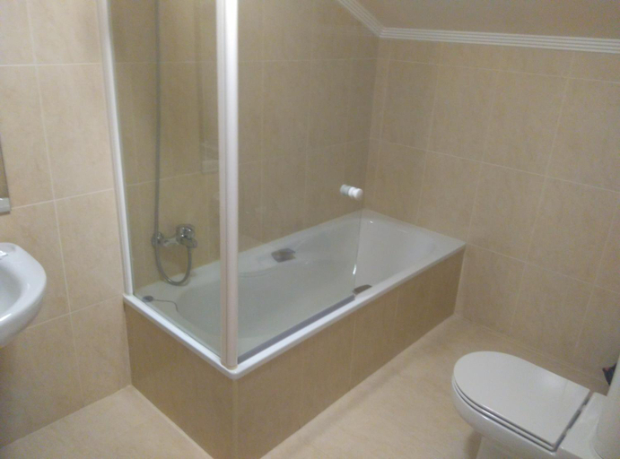 Bathroom 3, Pazo de Monterrei, Ourense