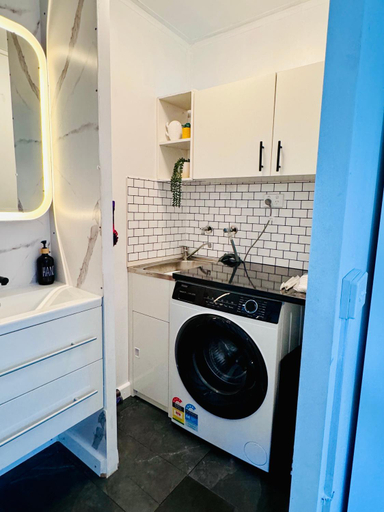 Others 2, Stylish tiny home in Melton west, Melton Bal
