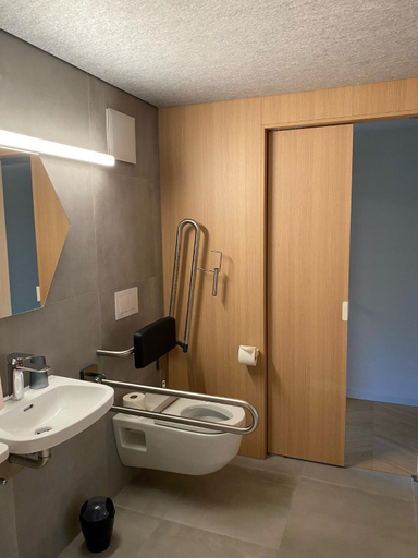 Bathroom 3, The Lab Hotel & Apartments, Thun