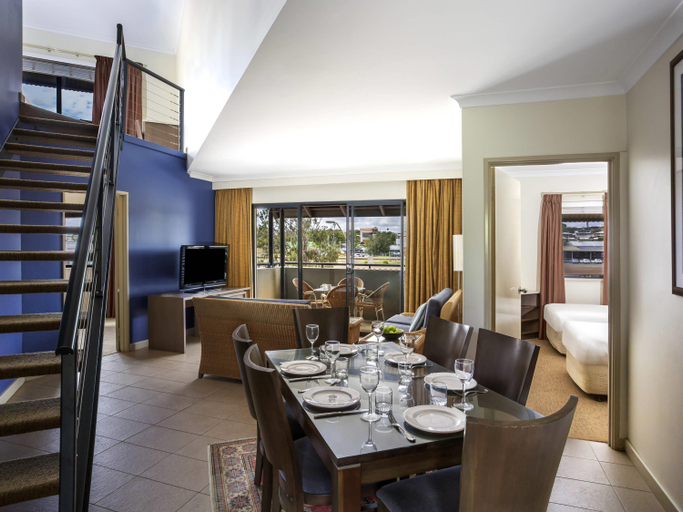 Dining Room 6