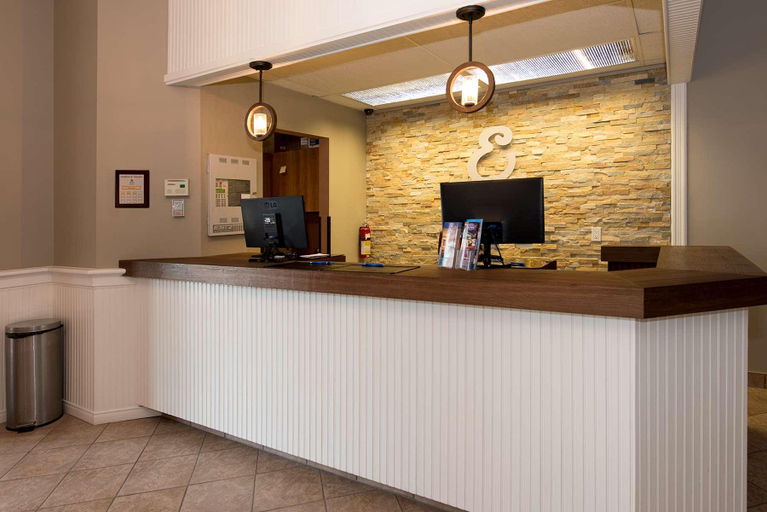 Public Area 2, Hôtel l'Empress, Rimouski-Neigette