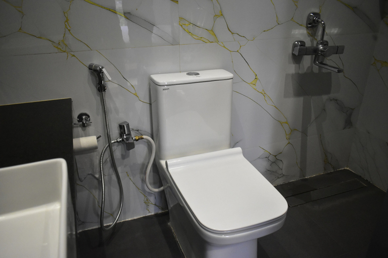 Bathroom 4, Sova's Nature Hideout, Pune