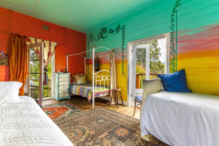 Bedroom 2, Robbie Burns Hotel Wyndham, Bega Valley