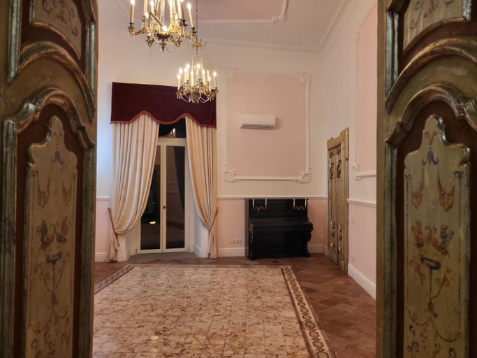 Others 5, ART HOUSE VENUSIO Naples, Napoli