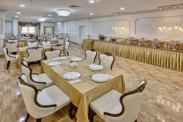 Food & Drinks 5, Royal Hotel, Sharjah City