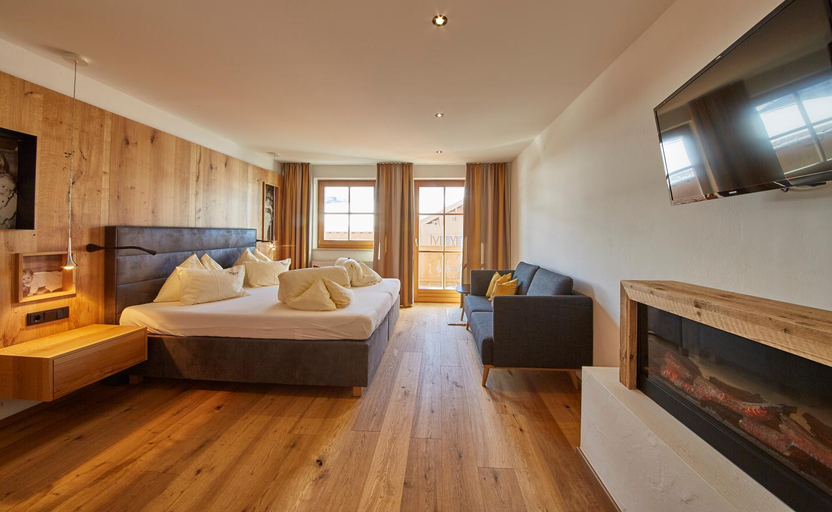 Bedroom 2, Bauernhof Hotel Oberschwarzach, Zell am See