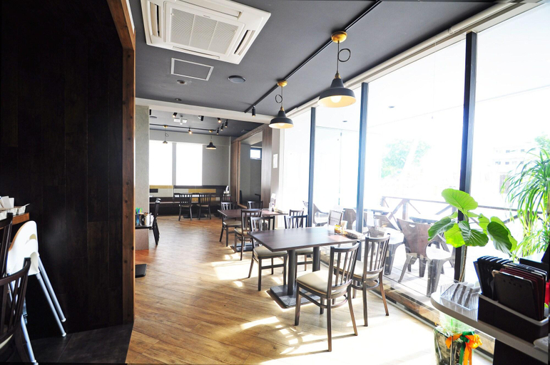 Food & Drinks 5, Hoshino Terrace Alcyone II, Miyakojima