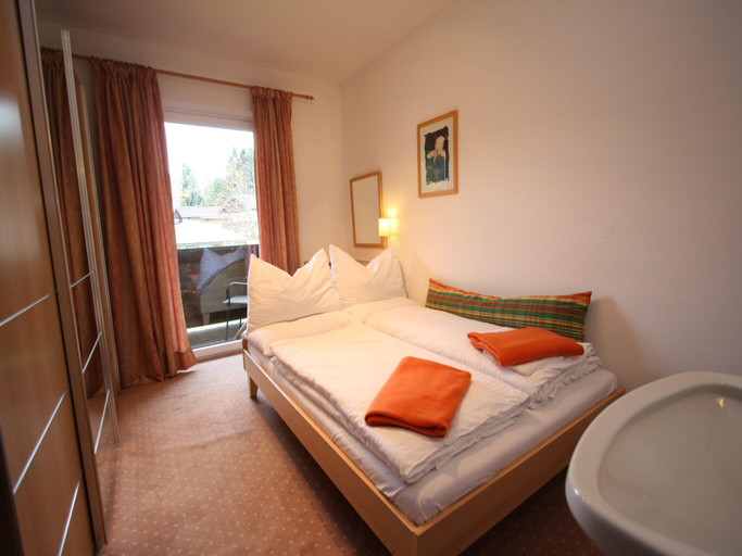 Bedroom, Apartment in Krispl near Ski Slopes, Hallein