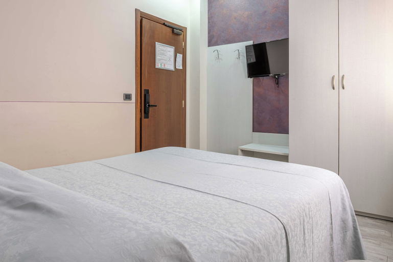 Room 5, Hotel 3 Your Haven of Peace in Ventimiglia, Imperia