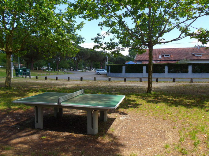 Others 4, Hotel Cote et Lac, Landes