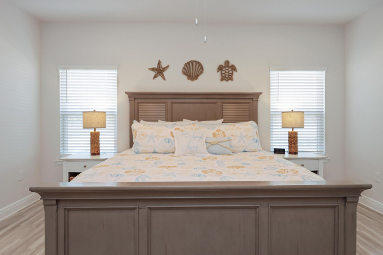 Bedroom 3, Paradise Found, Gulf