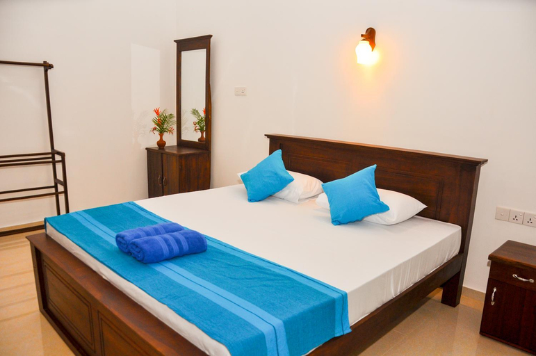 Bedroom 2, Hiru Resort Inn, Habaraduwa