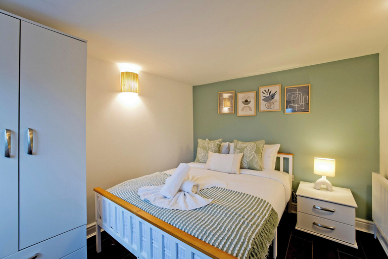 Bedroom 3, Imperial Whitechapel Apartments, London