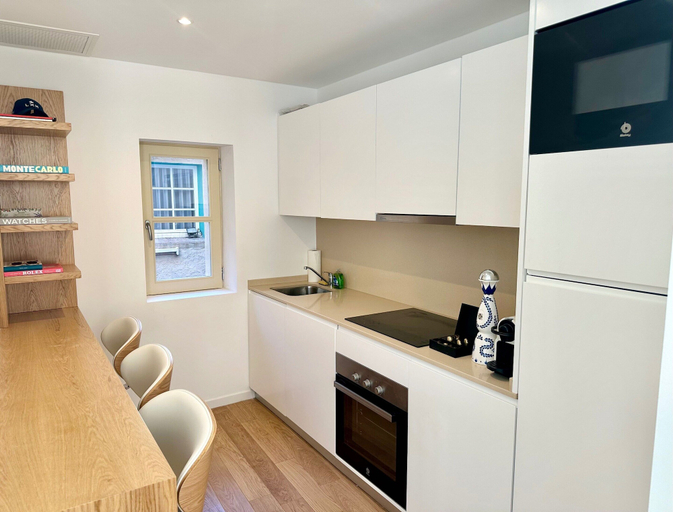 Private kitchen, Elegant Apartment-ac-1br-2p- Center Saint-tropez, Var