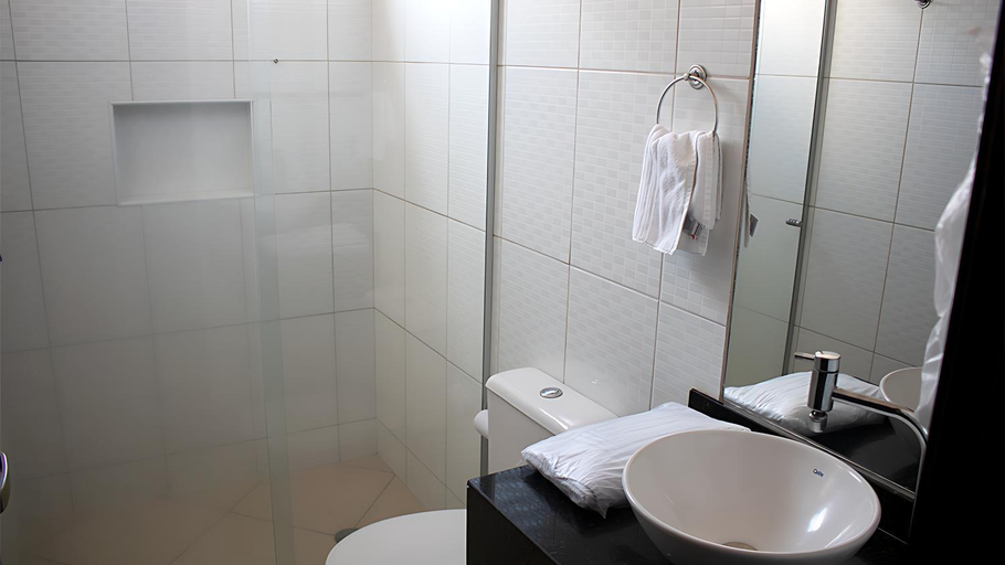 Bathroom 3, Hotel Lider - Catanduva, Catanduva