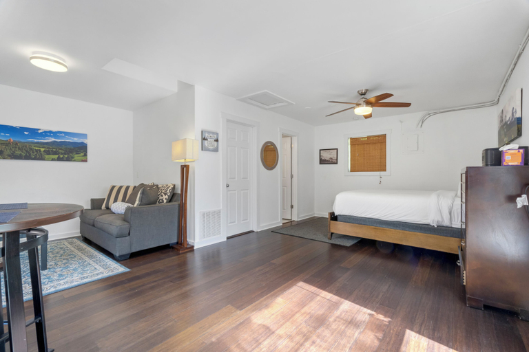 Bedroom, Mid-Uintah Cottages, El Paso