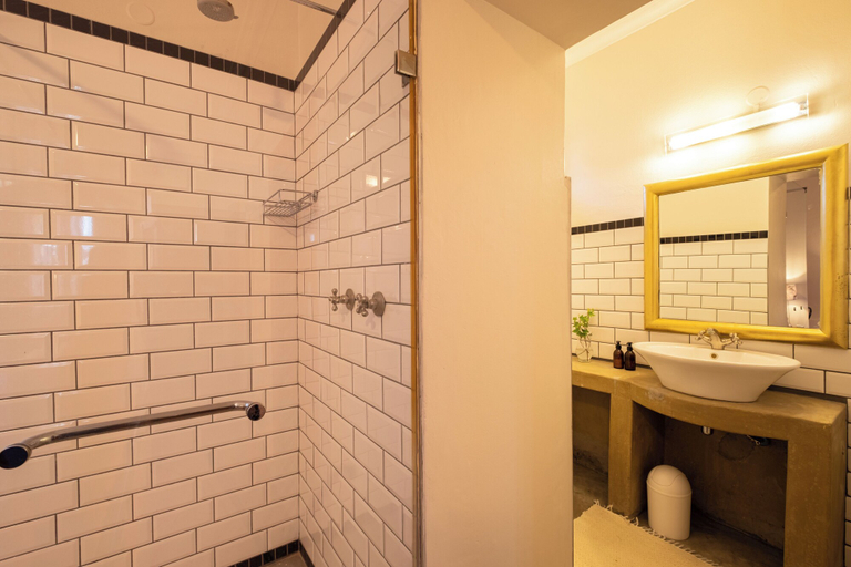 Bathroom 3, Droombos, Windhoek East