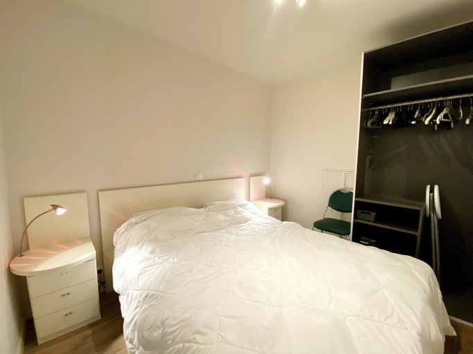 Bedroom, Apartment in Nieuwpoort With sea View, West-Vlaanderen