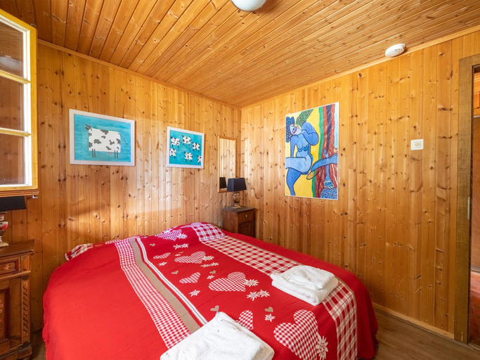 Bedroom 2, Chalet Verrel near Aletsch Ski Gondolas, Goms