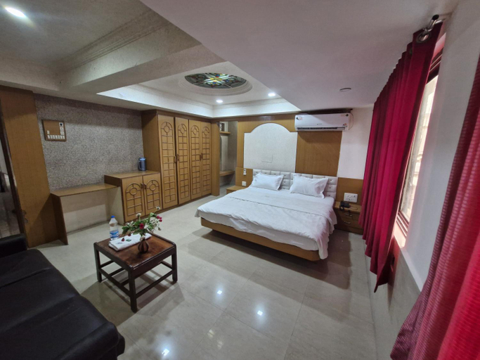 Others 4, Hotel Paradise, Jamnagar