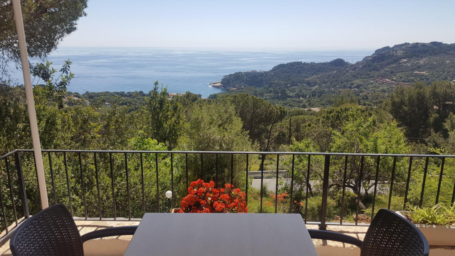 Others 2, Hostal Sa Barraca - Adults Only, Girona