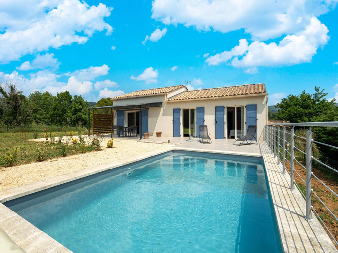 Sport & Beauty 2, Cosy holiday home with pool, Gard